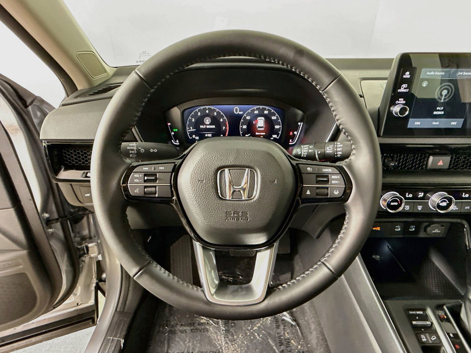 New 2026 Solar Silver Metallic Honda EX-L image 9