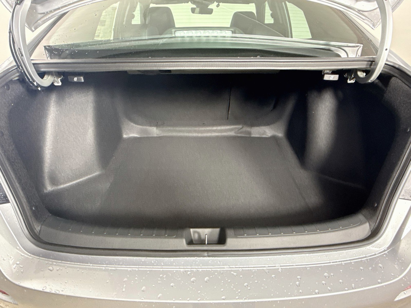 New 2026 Solar Silver Metallic Honda Sport Touring image 31