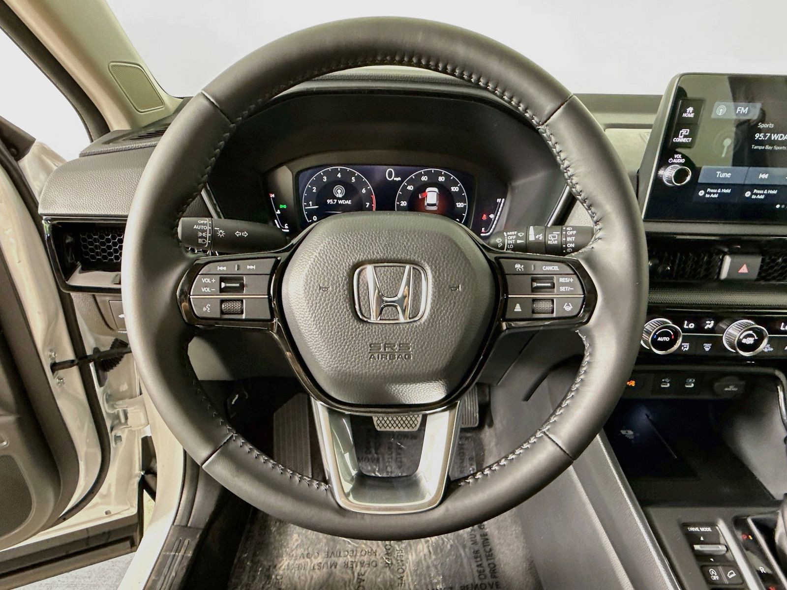 New 2026 Platinum White Pearl Honda EX-L image 9
