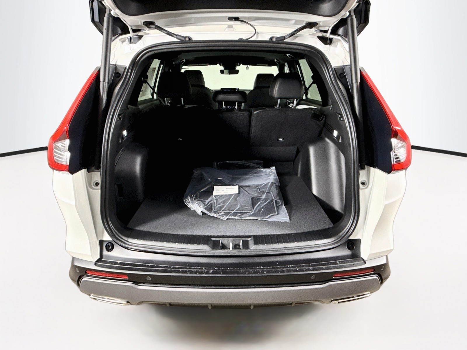 New 2026 Platinum White Pearl Honda Sport-L image 30