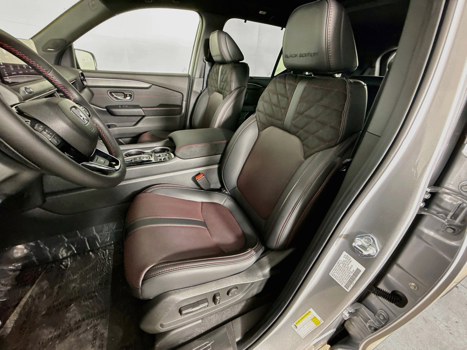 New 2026 Solar Silver Metallic Honda Black Edition image 23