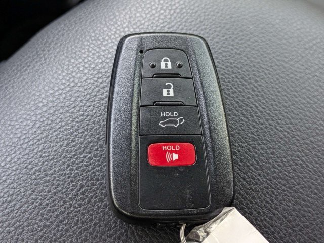 Used 2025 Silver Sky Metallic Toyota XLE image 29