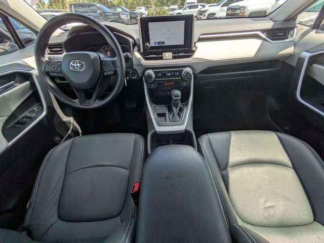 Used 2025 Silver Sky Metallic Toyota XLE image 14