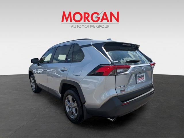 Used 2025 Silver Sky Metallic Toyota XLE image 5