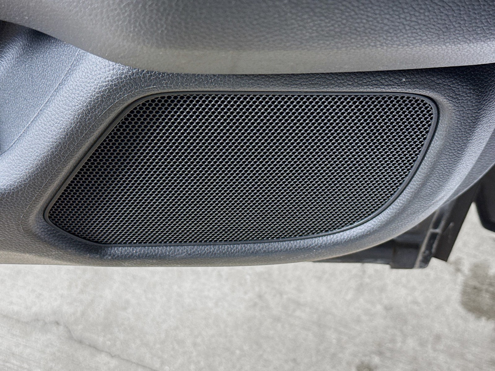 2025 Honda Pilot EX-L - Photo 18