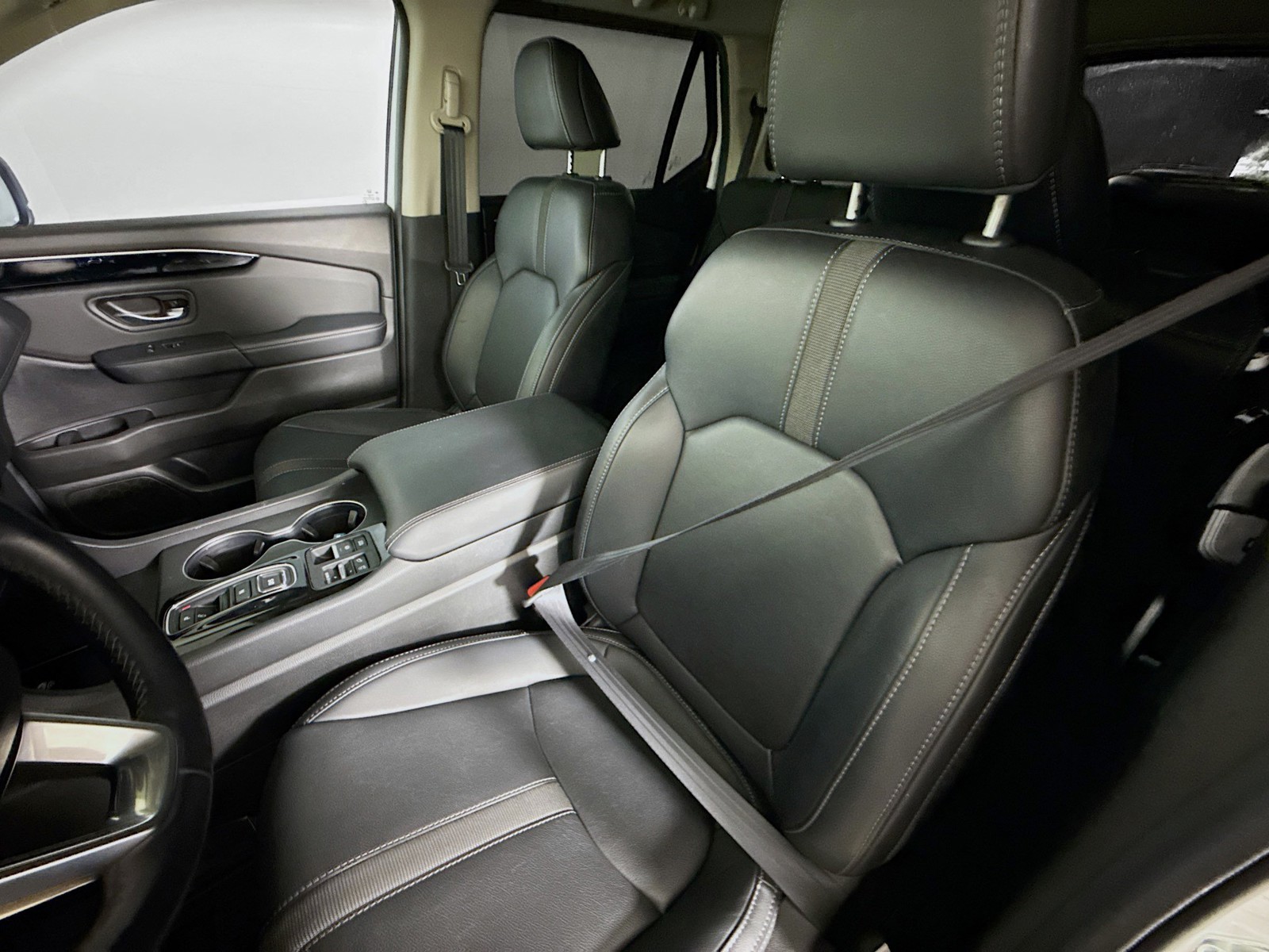 2025 Honda Pilot EX-L - Photo 22