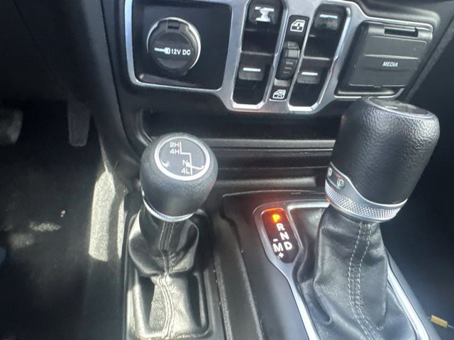 Used 2024 Crystal Metallic Jeep Sport S image 14