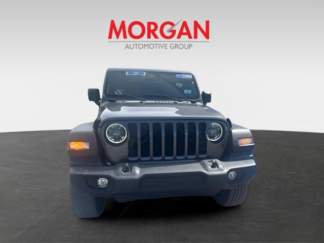 Used 2024 Crystal Metallic Jeep Sport S image 5