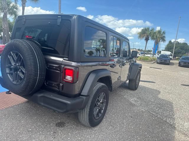 Used 2024 Crystal Metallic Jeep Sport S image 22
