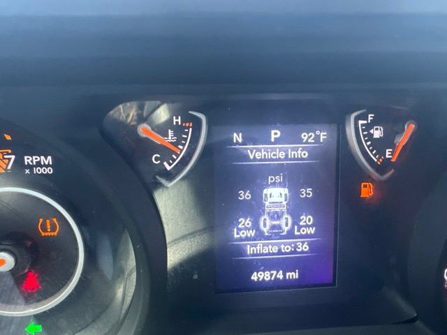 Used 2024 Crystal Metallic Jeep Sport S image 10