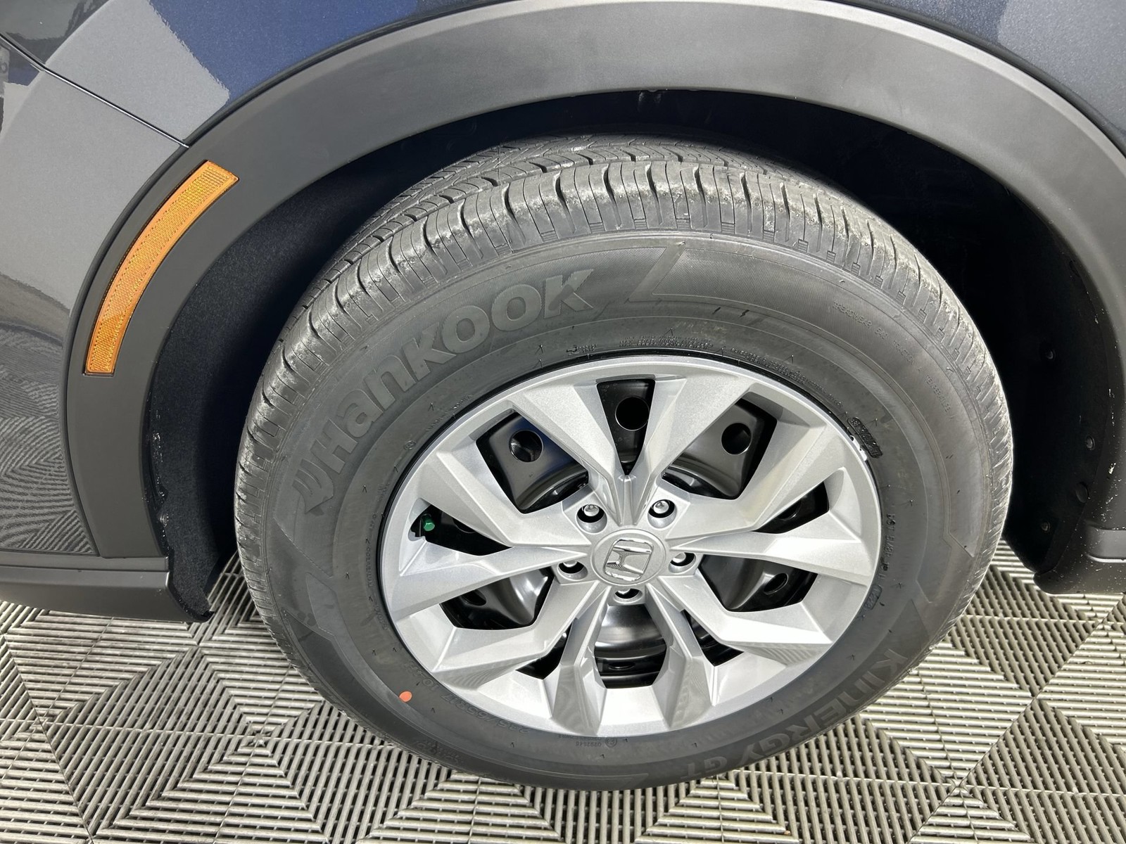 Used 2024 Gray Honda LX image 12