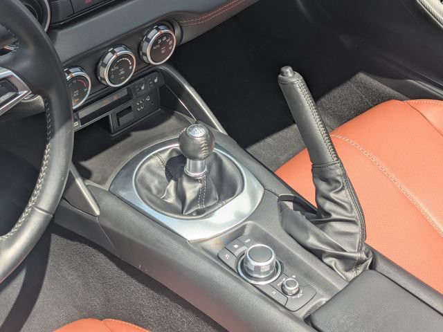 Used 2023 Quartz Metallic Mazda Grand Touring image 20