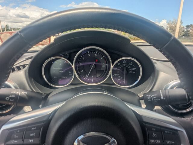 Used 2023 Quartz Metallic Mazda Grand Touring image 30
