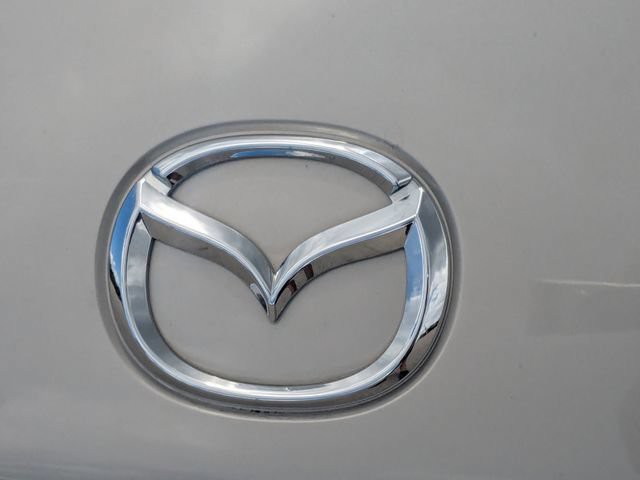 Used 2023 Quartz Metallic Mazda Grand Touring image 13