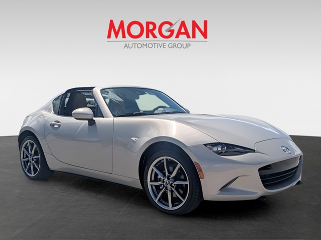 Used 2023 Quartz Metallic Mazda Grand Touring image 2