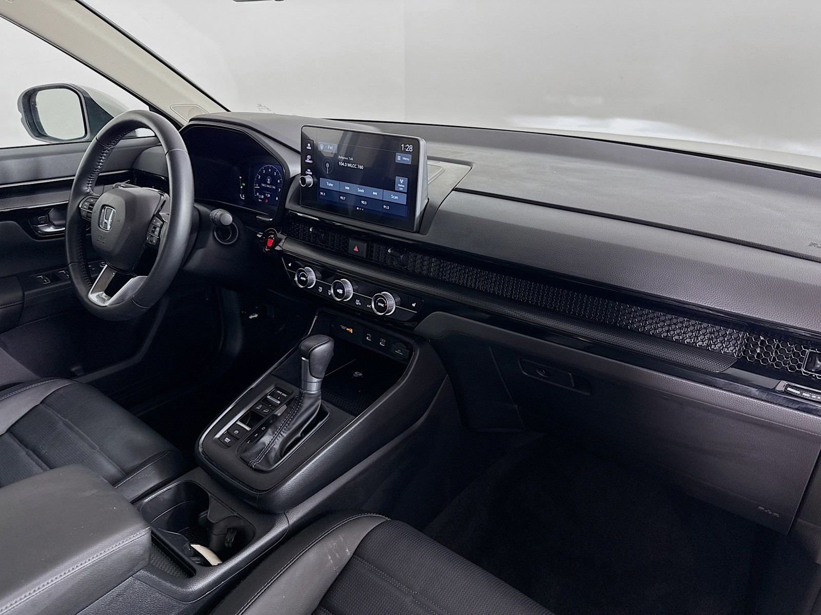 Certified Used 2026 White Honda EX-L image 33