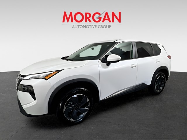 Used 2025 White Pearl Nissan SV image 9