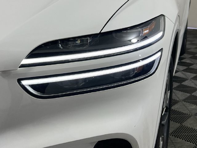 Used 2025 White Genesis 2.5T image 11