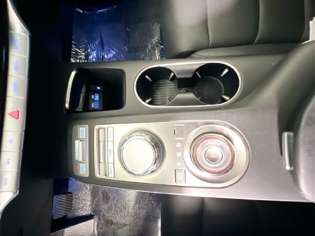 Used 2025 White Genesis 2.5T image 24