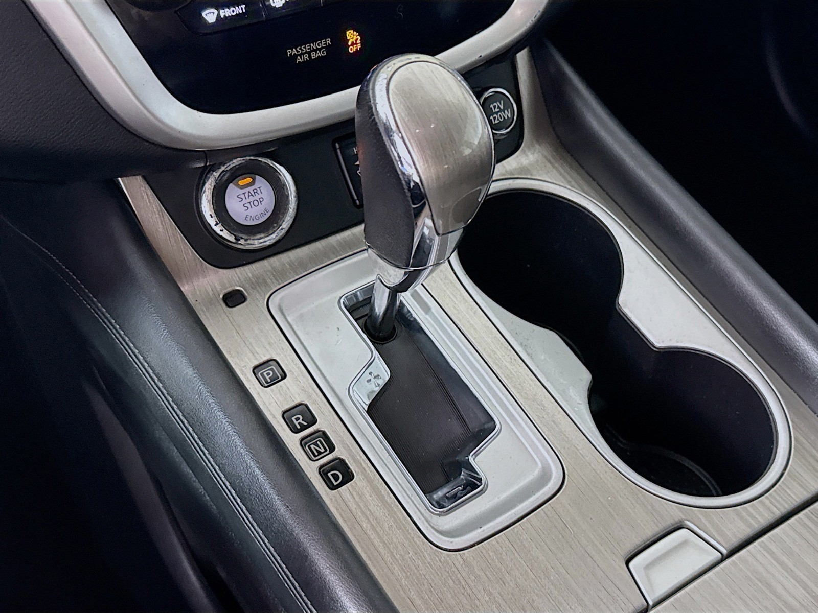 Used 2016 Magnetic Black Nissan SL image 17