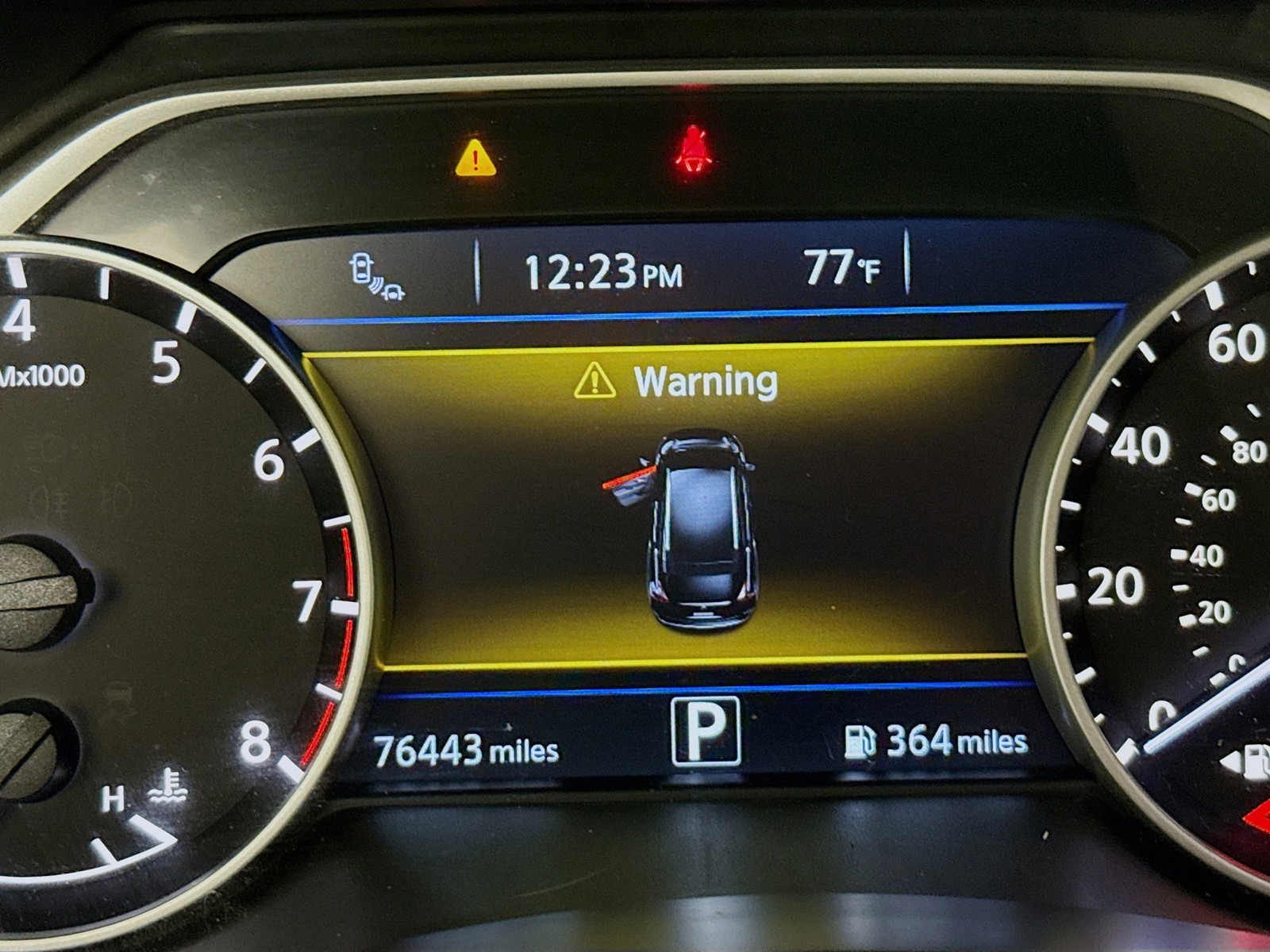 Used 2016 Magnetic Black Nissan SL image 11