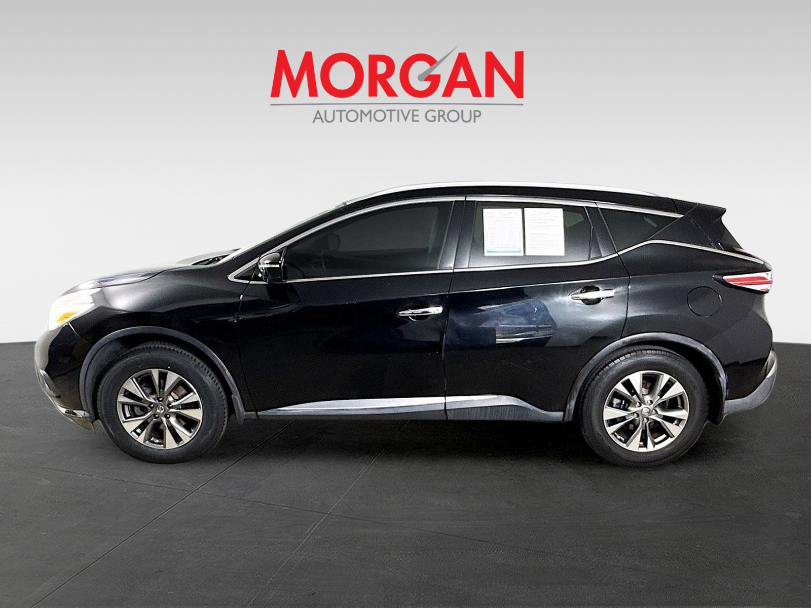 Used 2016 Magnetic Black Nissan SL image 6