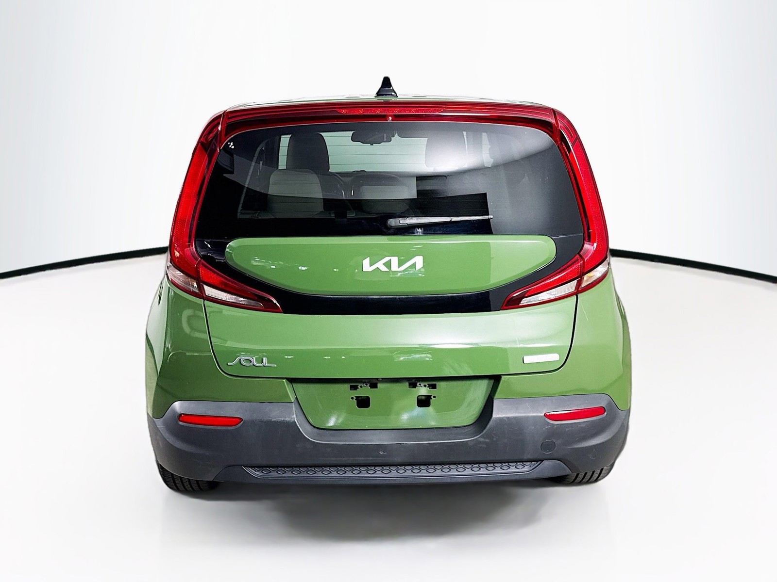 Used 2022 Green Kia EX image 29