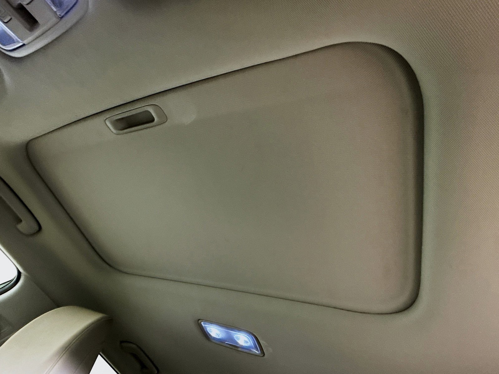 Used 2022 Green Kia EX image 24