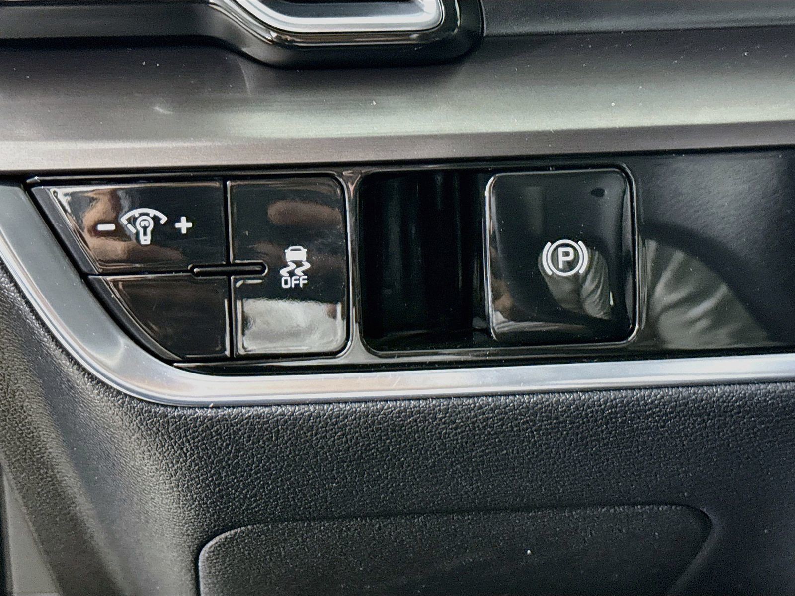 Used 2023 Gray Kia EX image 8