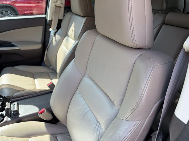 Used 2014 White Honda EX-L image 11
