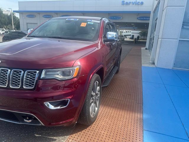 Used 2018 Velvet Jeep Overland image 6