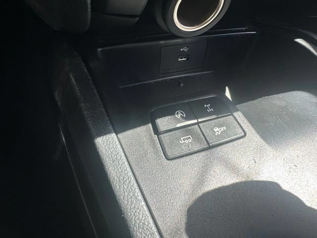 Used 2020 Shadow Black Ford XL image 31