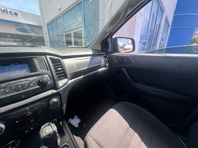 Used 2020 Shadow Black Ford XL image 24