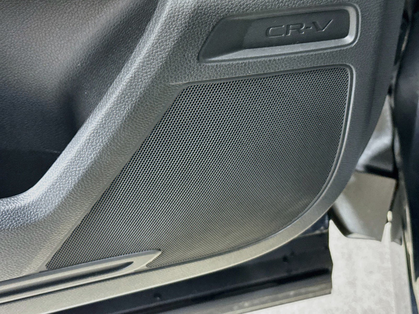 Certified Used 2024 Gray Honda EX-L image 18