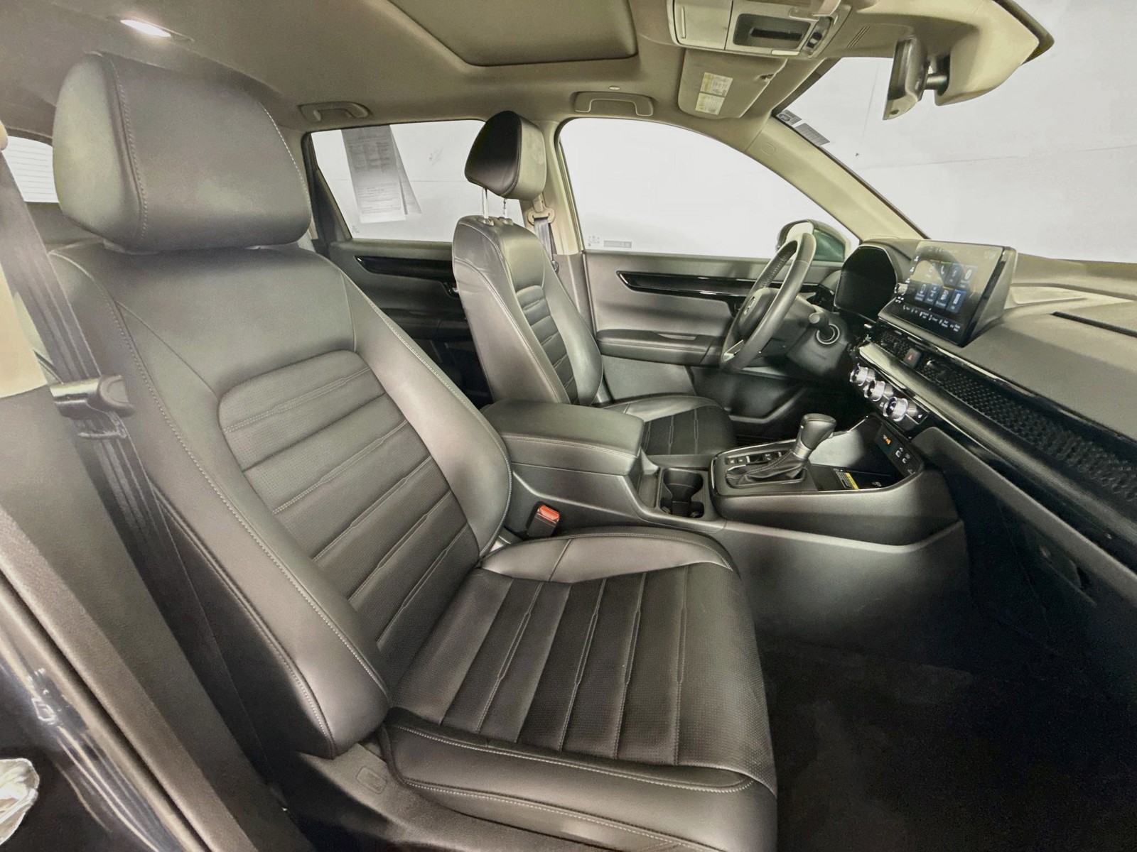 Certified Used 2024 Gray Honda EX-L image 32