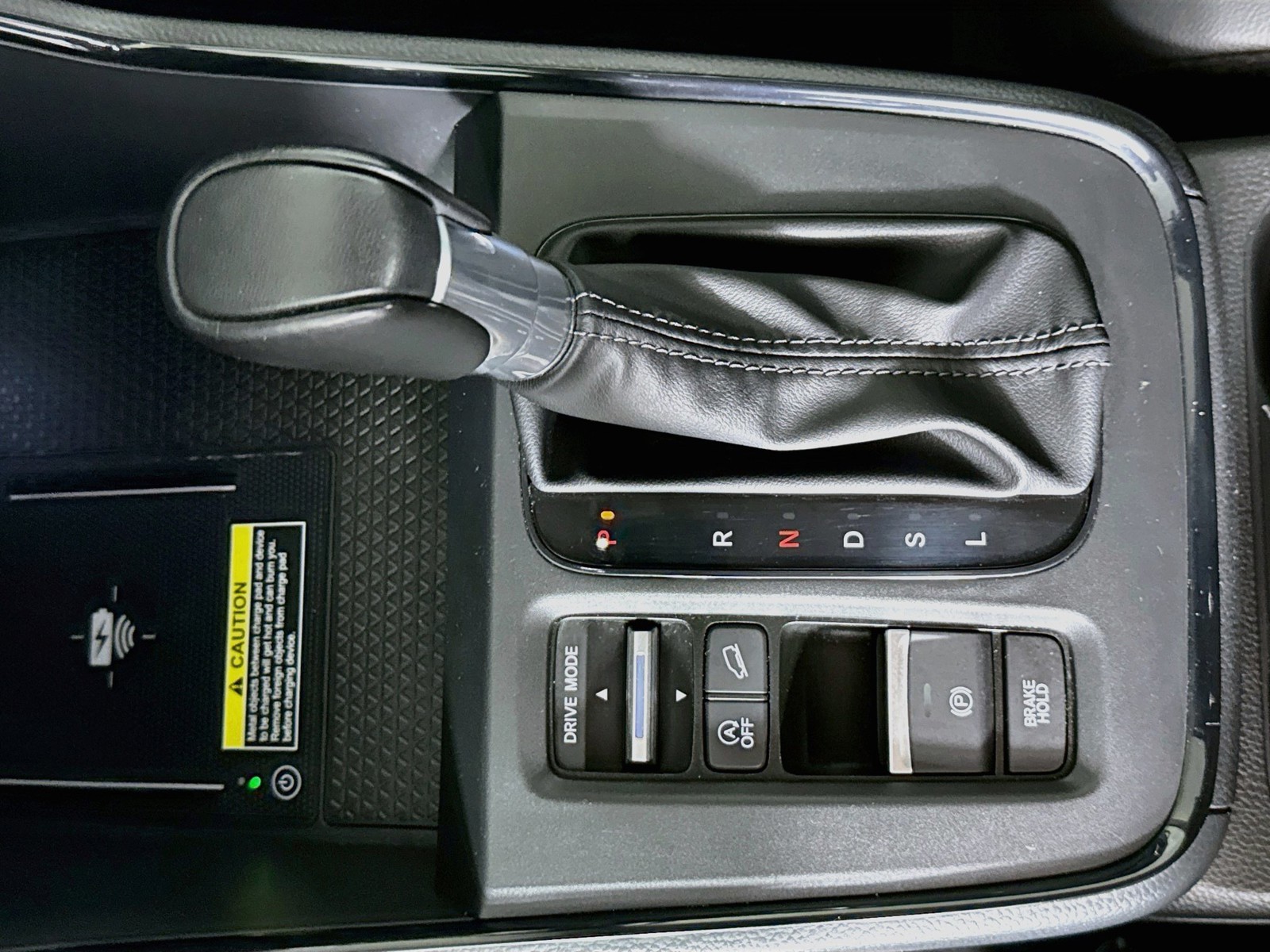 Certified Used 2024 Gray Honda EX-L image 16